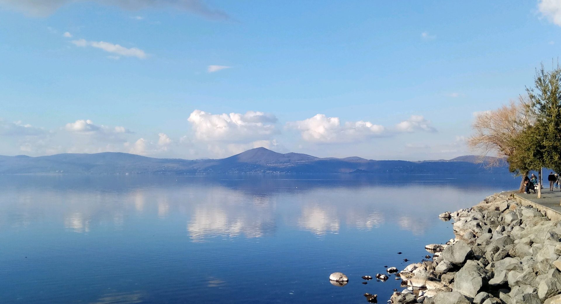 Vista panoramica su Lago di Bracciano