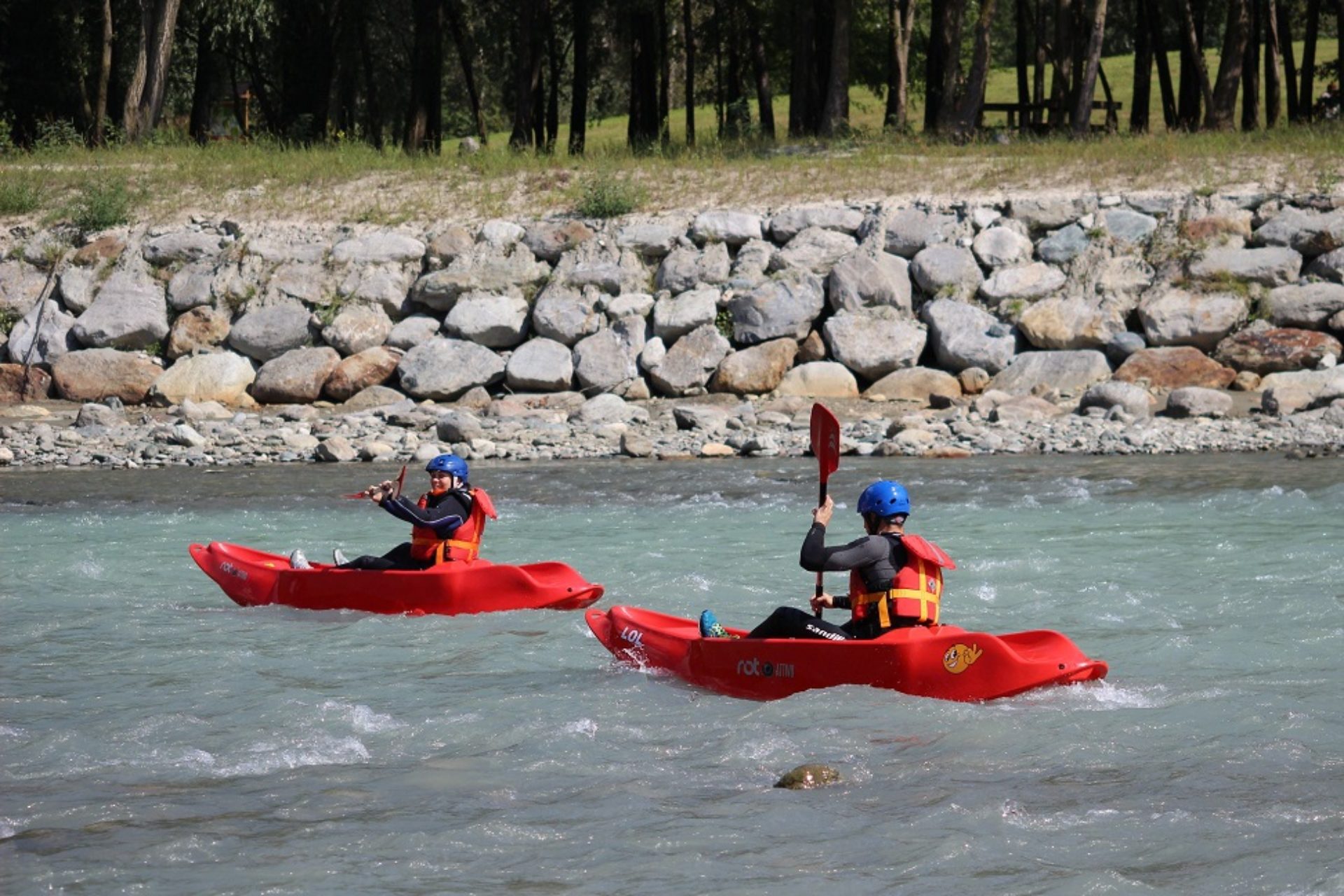 Canoeing and kayaking Adda River