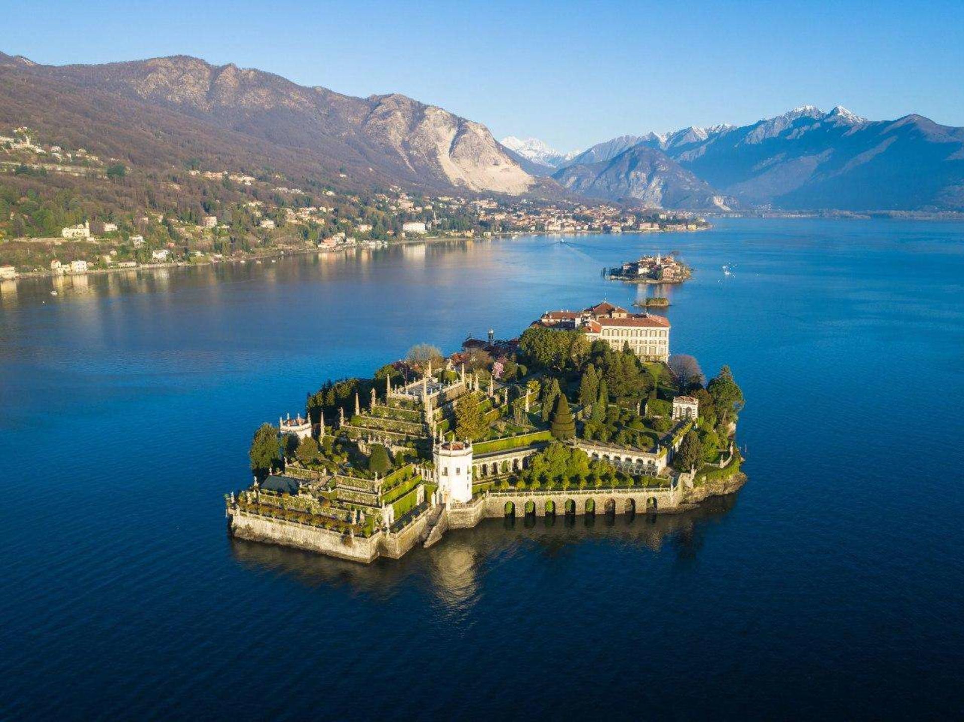 Helicopter Tours Lake Maggiore