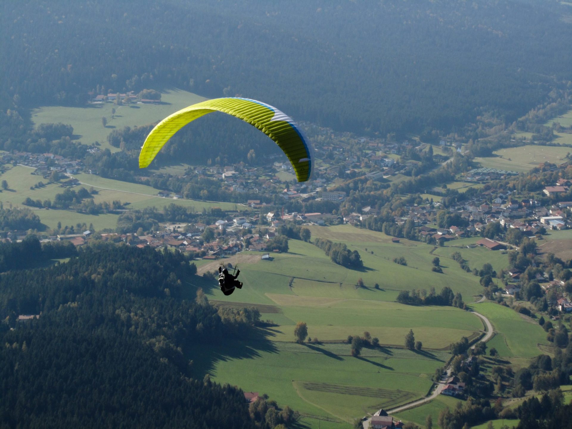 Paragliding Monfestino