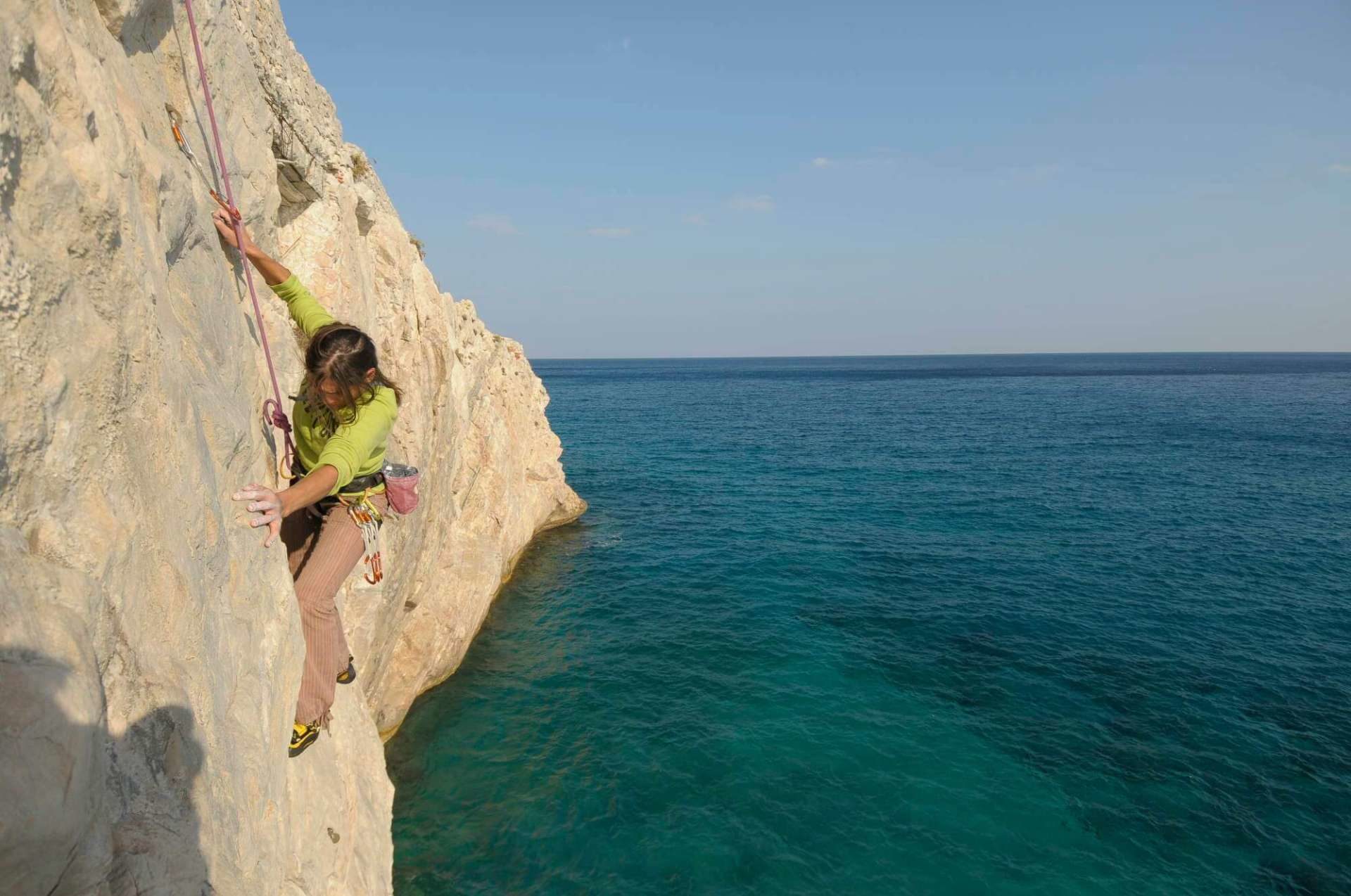 Rock climbing Finale Ligure | 3 activities at the best price | Freedome