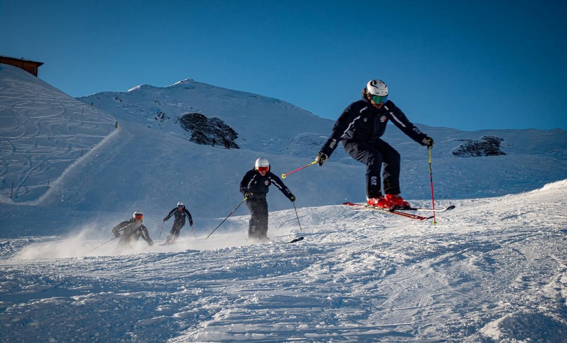 Skiing lessons Ponte di Legno