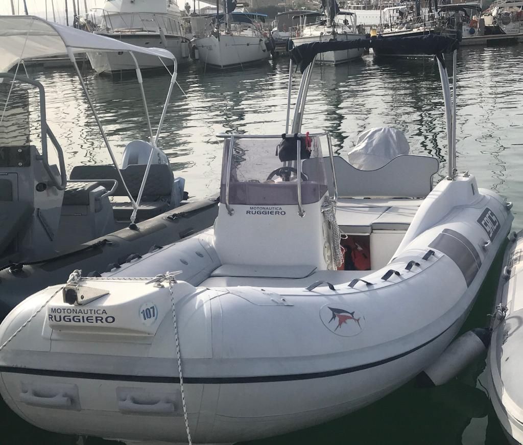 Noleggio gommoni Siracusa | 7 gommoni al miglior prezzo | Freedome