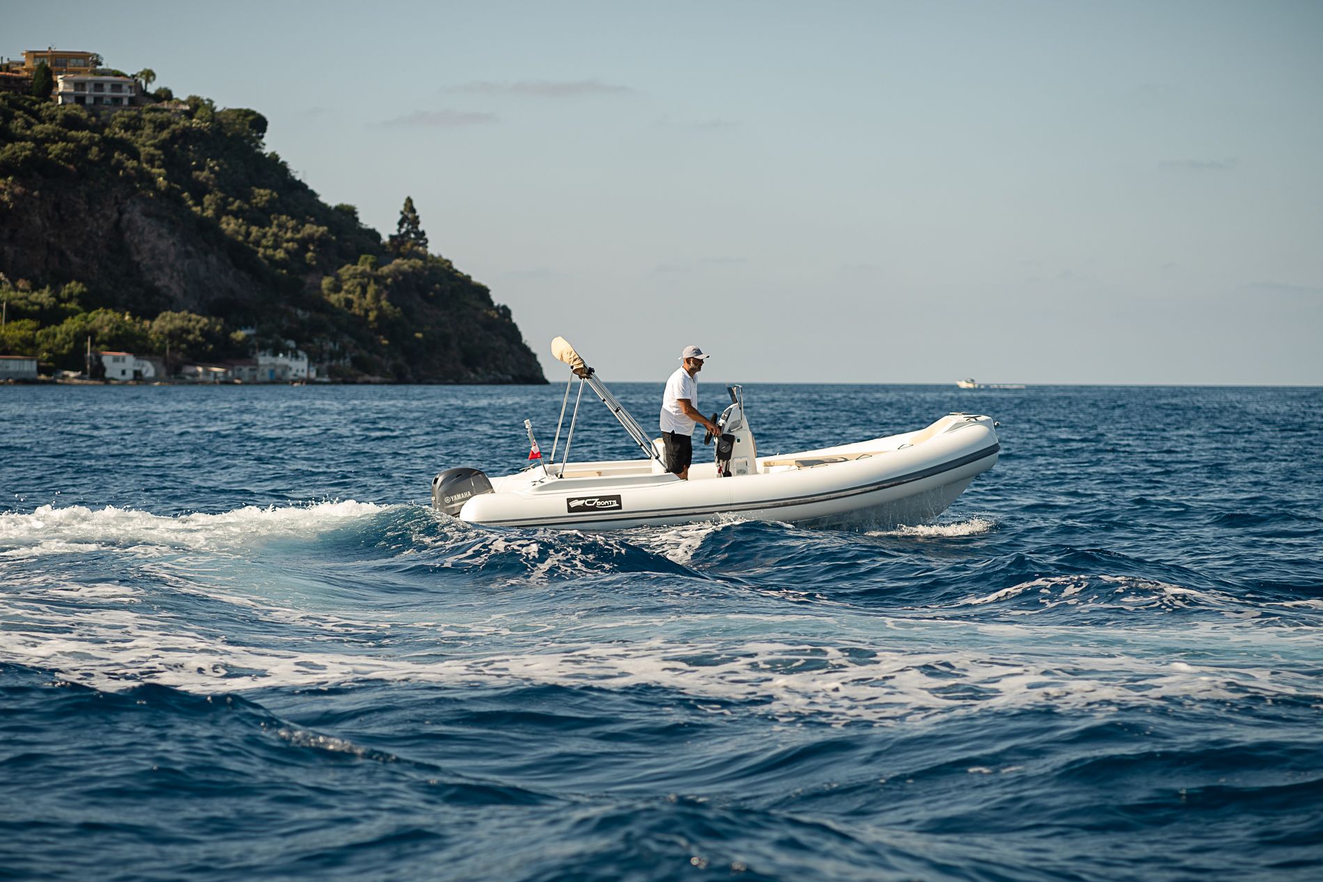 Noleggio gommoni Milazzo | 2 gommoni al miglior prezzo | Freedome