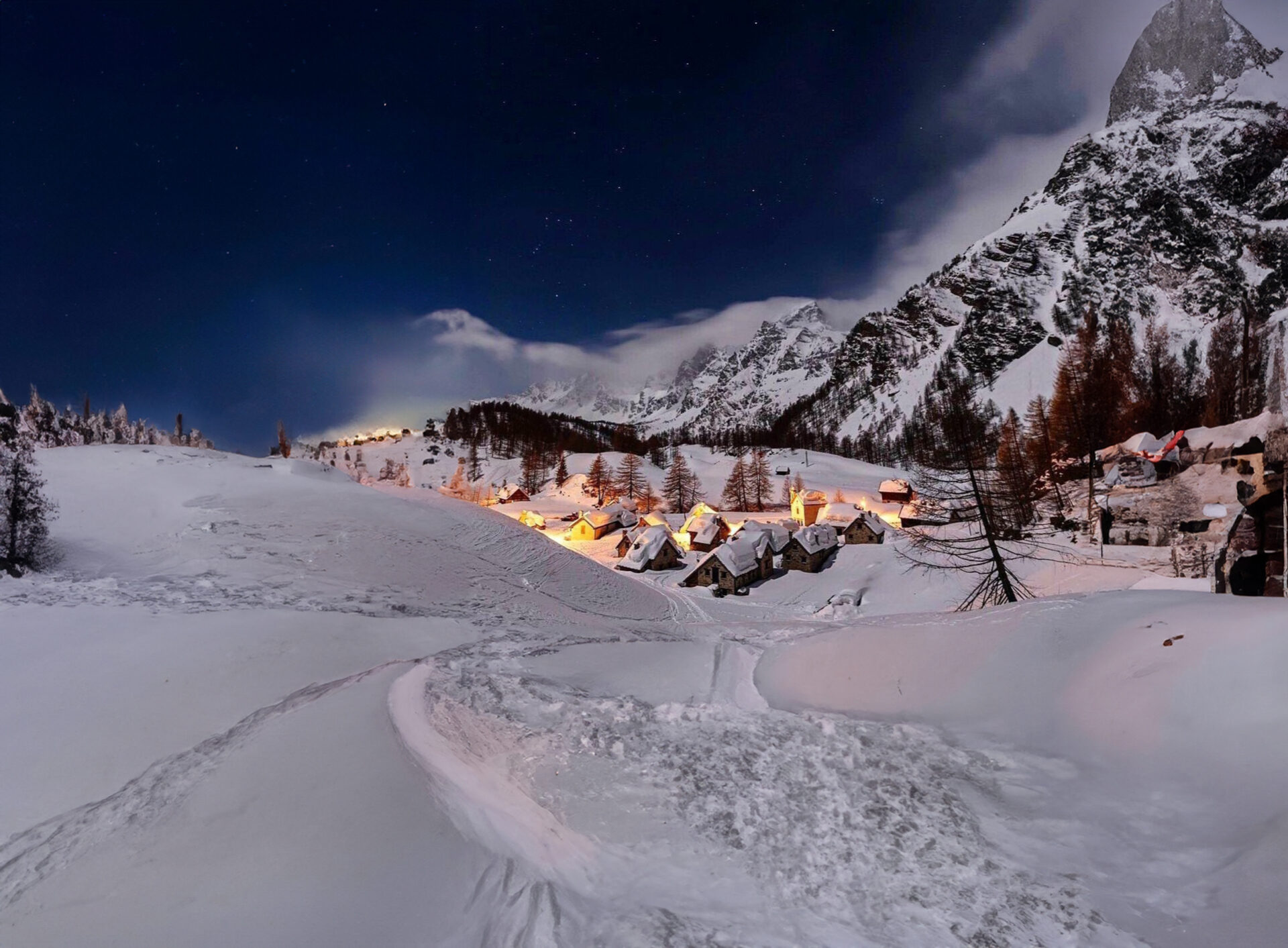 Snowshoeing Alpe Devero