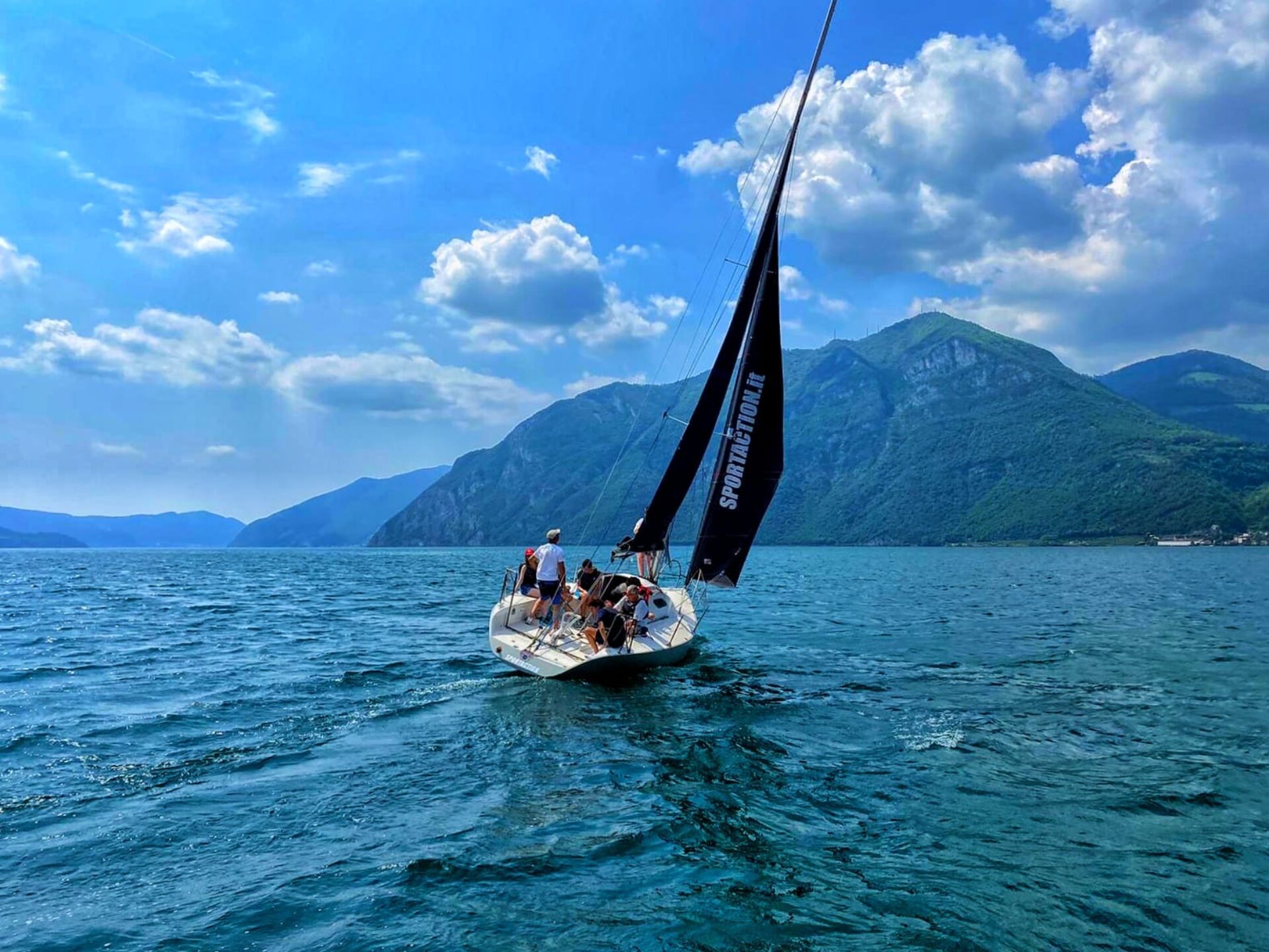 Sailing tours Lake Iseo