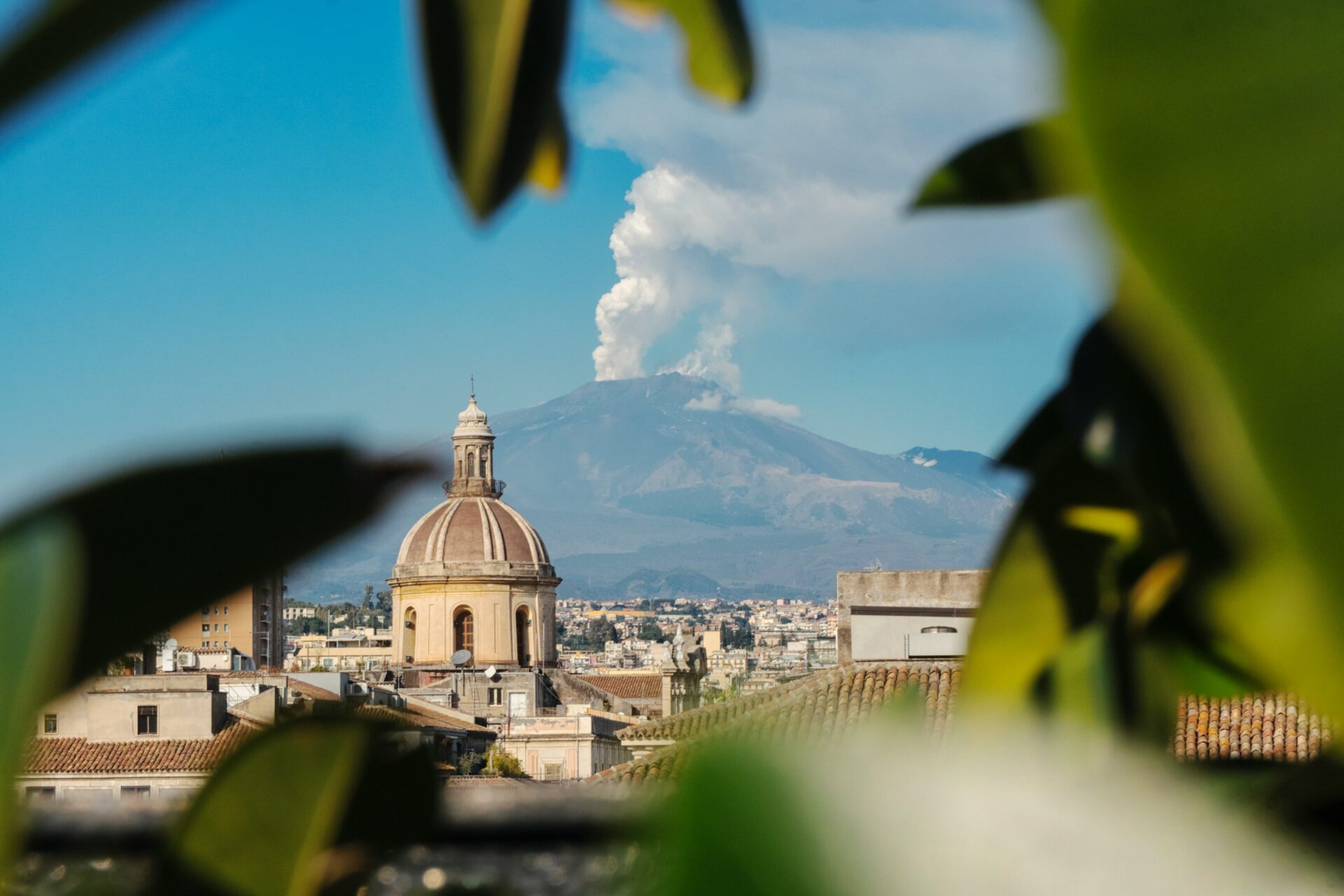 Veduta di Catania e dell'Etna