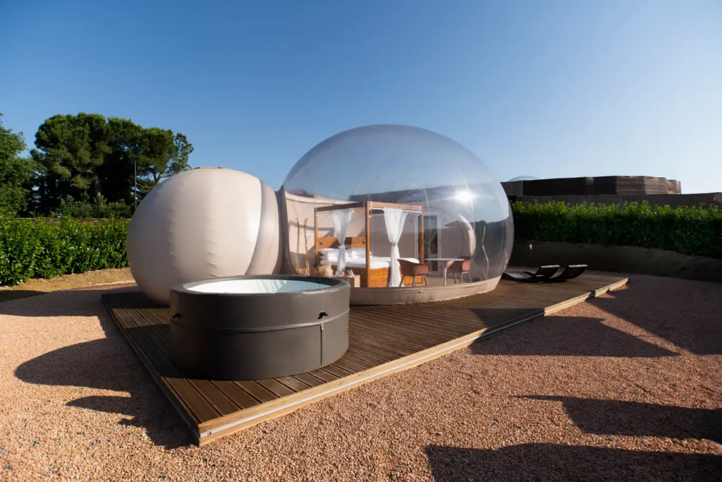 bubble room per soggiorno insolito con vasca idromassaggio