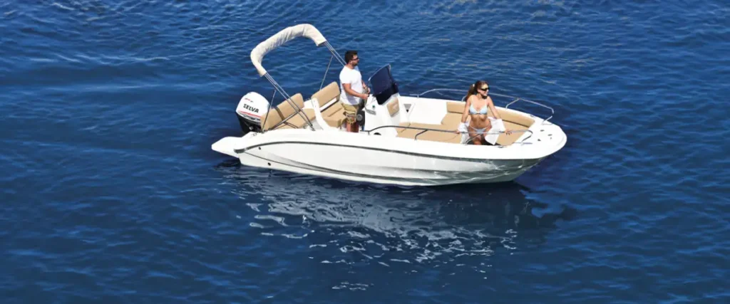 Noleggio barca a motore nel Golfo del Tigullio Riviera Ligure