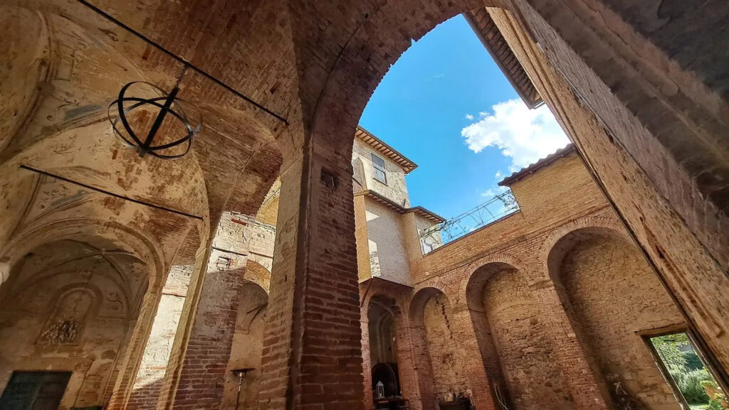 mura di un abbazia in provincia di perugia